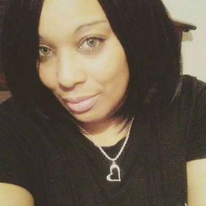 Meet your Posher, Senta